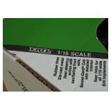 Ertl John Deere 4255 Row Crop Tractor 1:16 Scale Replica