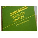 John Deere 5200 Tractor wth ROPS 1:16 Replica