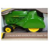 Ertl John Deere 1953 Model "60" Orchard Tractor 1:16 Scale Replica