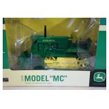 Specast John Deere 1949 Model "MC" Crawler Tractor with Blade 1:16 Scale Replica