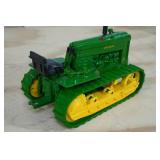 Ertl John Deere 40 Crawler Tractor 1:16 Scale Replica