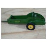 John Deere "H" Manure Spreader 1:16 Scale Replica