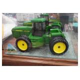 John Deere 8760 Tractor 1:16 Scale Replica in Glass Case