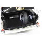 Acme 1957 Chevrolet Bel Air 1:18 Scale Replica