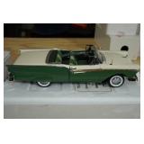 Danbury Mint 1957 Ford Fairlane 500 Skyliner 1:18 Scale Replica