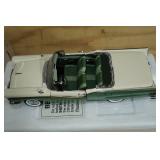 Danbury Mint 1957 Ford Fairlane 500 Skyliner 1:18 Scale Replica