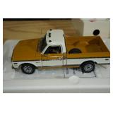 Danbury Mint 1972 Chevrolet Cheyenne 1:18 Scale Model