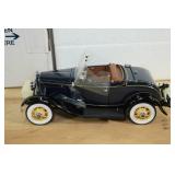 Danbury Mint 1932 Ford De Luxe Roadster V-8 1:18 Scale Replica