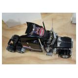 Franklin Mint Peterbilt Semi and Trailer 1:32 Scale Replica