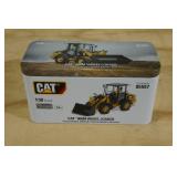 CAT 906M Wheel Loader 1:50 Scale Replica