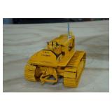 Caterpillar R2 Track-Type Tractor 1:16 Scale Replica