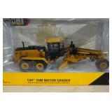 CAT 24M Motor Grader 1:50 Scale Replica