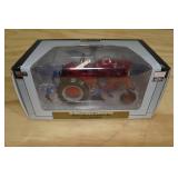 Specast Farmall Cub International Harvester with Cultivator 1:16 Scale Replica