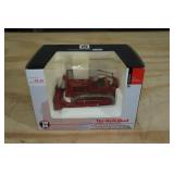 TD-24 Diesel Crawler with Cable Control Bullgrader 1:16 Scale Replica