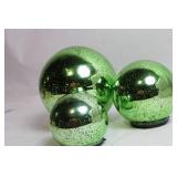Set of 3 Decorative Green Glass Garden Gazing Balls
