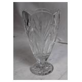 Elegant Crystal Vase with Leaf Pattern