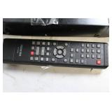 Toshiba DVD Player D-R560 with Remote and AV Cables