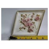 Set of 4 Lefonâs Japan Porcelain Floral Wall Plaques