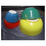 Pyrex Nesting Bowls
