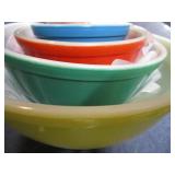 Pyrex Nesting Bowls