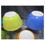 Vintage Pyrex Bowls