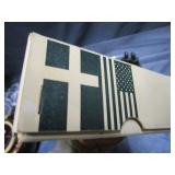 Husqvarna Cast Couple by Swedish Artist