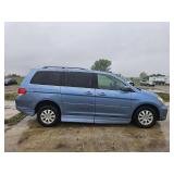 2008 Honda Odyssey Wheelchair accessible