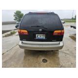 2000 Toyota Sienna