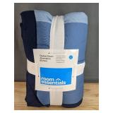 Brand New Room Essentials Quilted Down Alternative Blanket Size Full/Queen *N