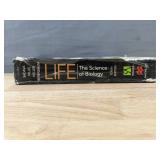 Life: The Science of Biology 10th Edition $113 Retail when New *N