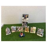 Holiday Buildings & Figurines