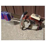 Sears Sportster chainsaw & 2 hydraulic jacks for parts or repair. As shown.