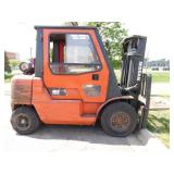 Nissan P8000 Forklift