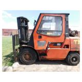 Nissan P8000 Forklift