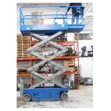 2005 Genie 2032 2WD Scissor Lift