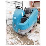 Tennant T16 Floor Scrubber