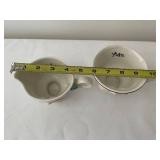 Set of 4 Baileys Winking Face Mugs and Creamer Set