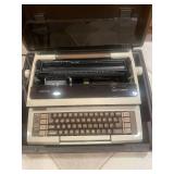 Smith-Corona Ultrasonic Electric Typewriter in Carrying Case