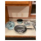 Set of 3 Blue Floral Non-Stick Cookware Pans with Lids
