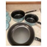 Set of 3 Blue Floral Non-Stick Cookware Pans with Lids