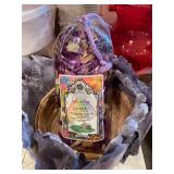 Assorted Household Items: Brita Filter, Potpourri, Vintage Phone