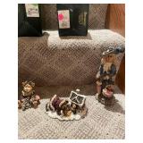 Charming Tails and Boyd