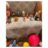 Collection of Vintage Toys, Games, and Figurines