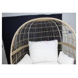 Egg-Shaped Outdoor Patio Chair with Cushions