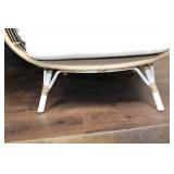 Egg-Shaped Outdoor Patio Chair with Cushions