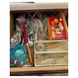 Lot of 6 Kitchen Drawers