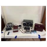 Large Lot of Vintage Radios - Works!