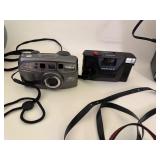 Large Lot of Vintage Radios - Works!