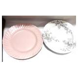 Franciscan Ware Plate and Parisian Granite Pasta Bowl