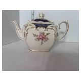 Beautiful Sadler England Tea Pot